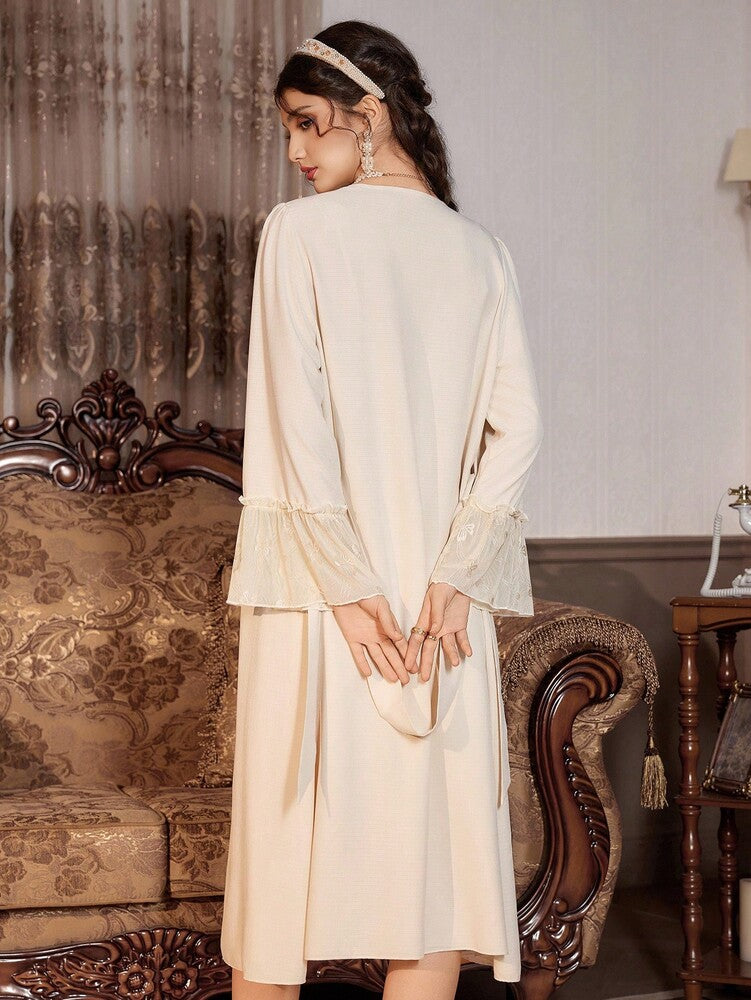 2pcs Women's Lace Patchwork Robe And Ruffle Strap Nightgown Pajama Set Romantic Sleepwear Outfit Palace Style Elegant Fall Nightwear