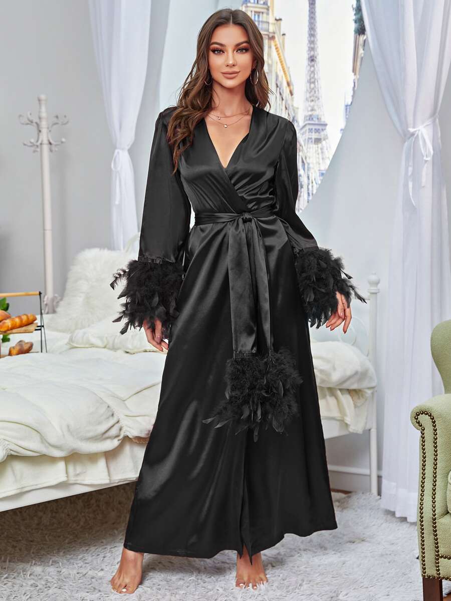 Women's Contrast Fuzzy Panel Satin Robe With Belt Luxurious Pajama Loungewear Outfit Elegant Fall Vacation Sleepwear Nightwear Clothing
